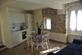 Hotels in Pontedassio